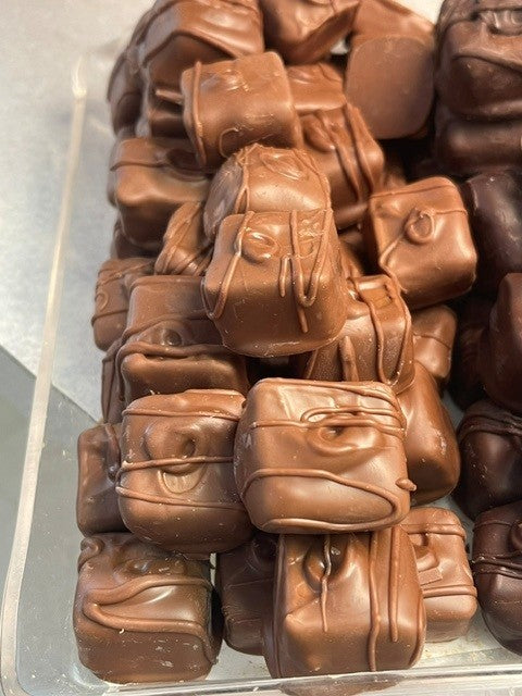 16pc Pre Packaged Assorted Creams