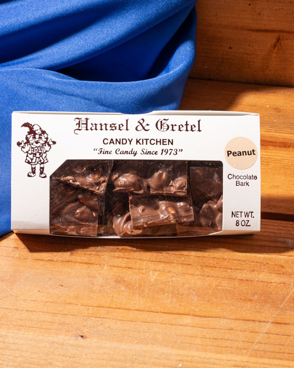 ヘルツ　ニーナボストン　チョコ Peanut Bark 8oz Box - Hansel And Gretel Candy Kitchen - Helen GA