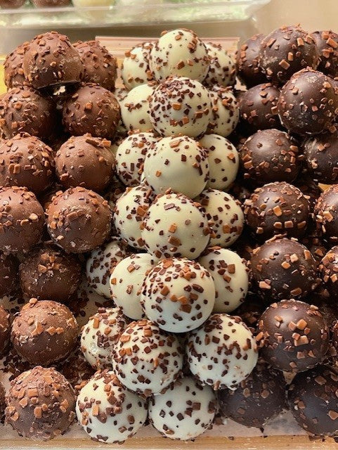 16pc Handmade Truffle Assortment